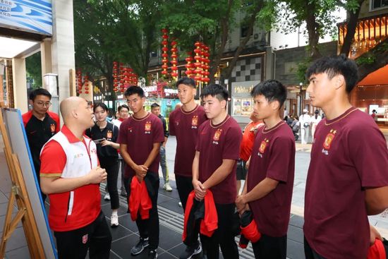 中国footjob小娟hbf