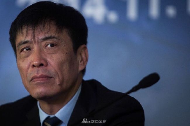 sm道具调教男男(h)小说总攻
